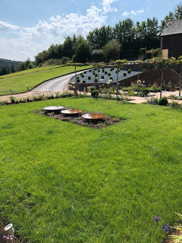 Edward Grimes Garden Designer - Garden in Silverton, Exeter in Devon - Lawned Garden